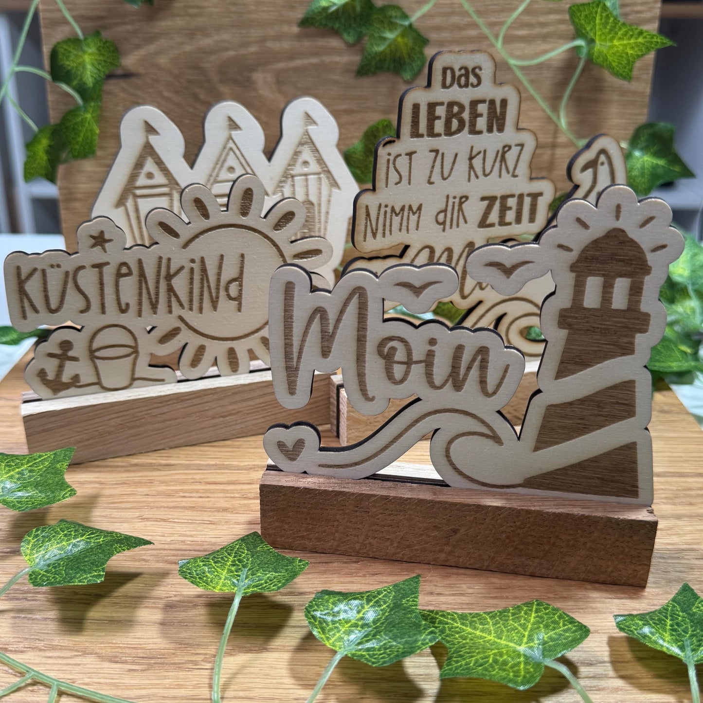 Nordischer Holzaufsteller "Küstenkind" | Maritime Deko aus Holz | Handgemachte Deko für Wohnzimmer, Küche & Bad | Tolle Geschenkidee