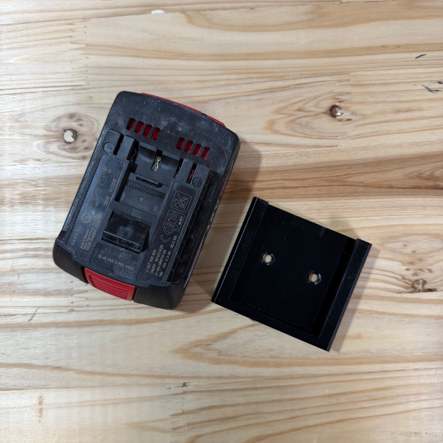 Wandhalterung für Bosch 18V Akkus