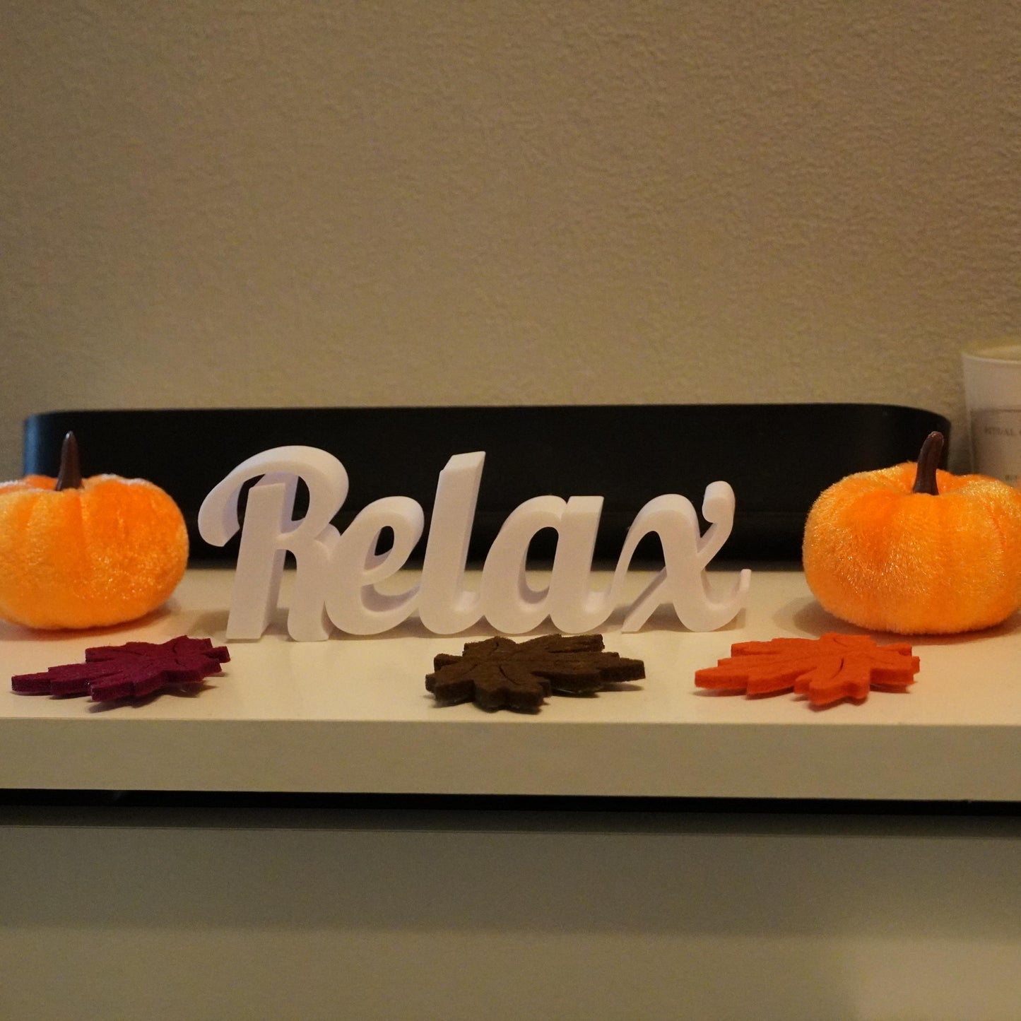 Relax -Deko-Schriftzug | Aufsteller für Bad, Wohnzimmer, Schlafzimmer