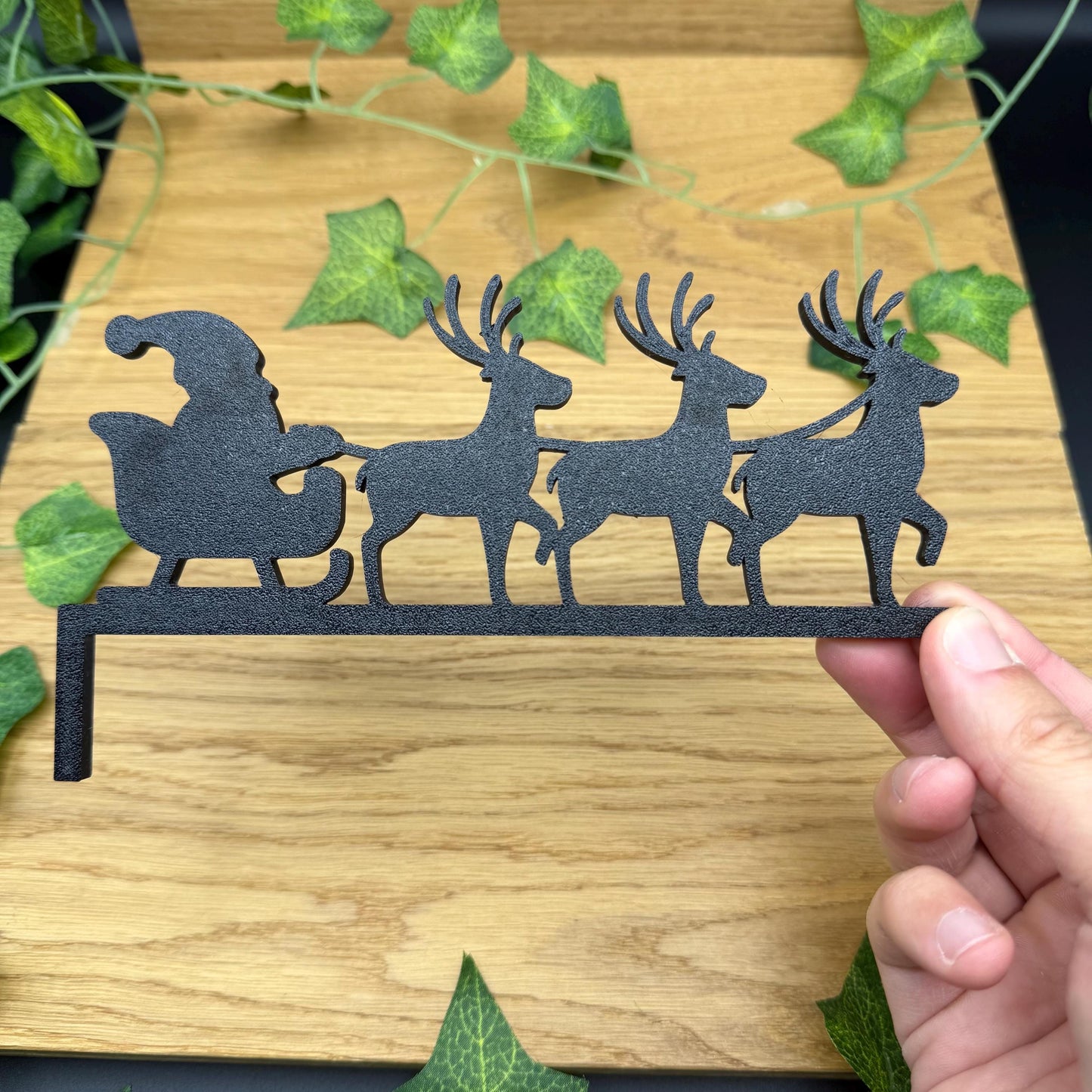 Weihnachtsdeko Schlitten mit Rentieren | Kantenhocker für Türrahmen, Schränke, etc.